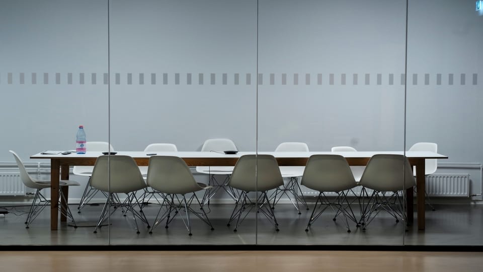 conference-room-table-chairs