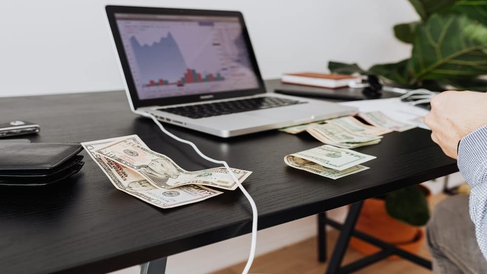 money-computer-stocks